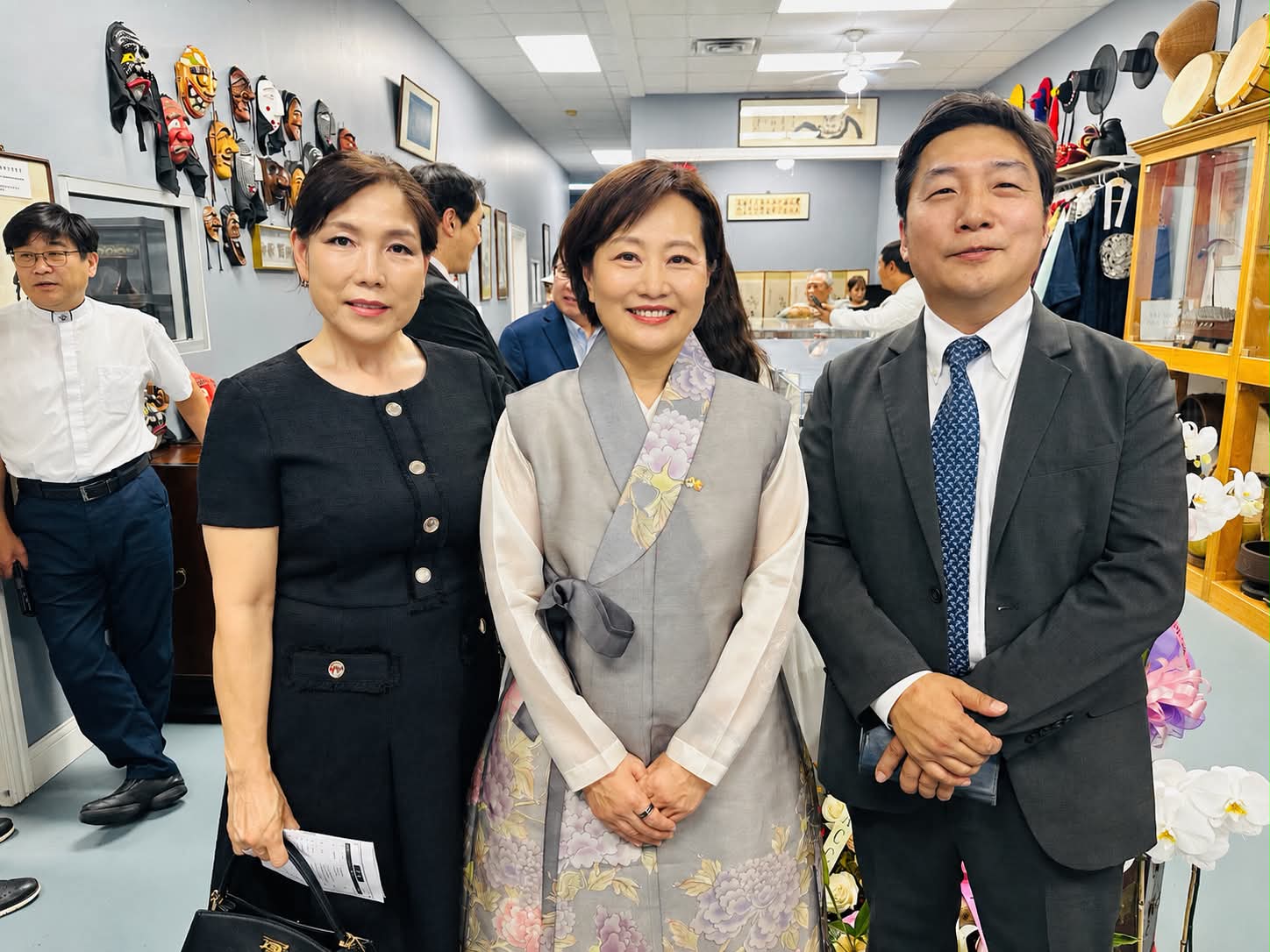 한국문화학습원의 성대한 재개관을 축하합니다